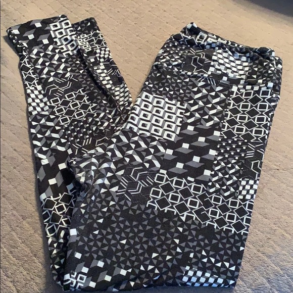 LuLaRoe Pants - Lularoe TC leggings